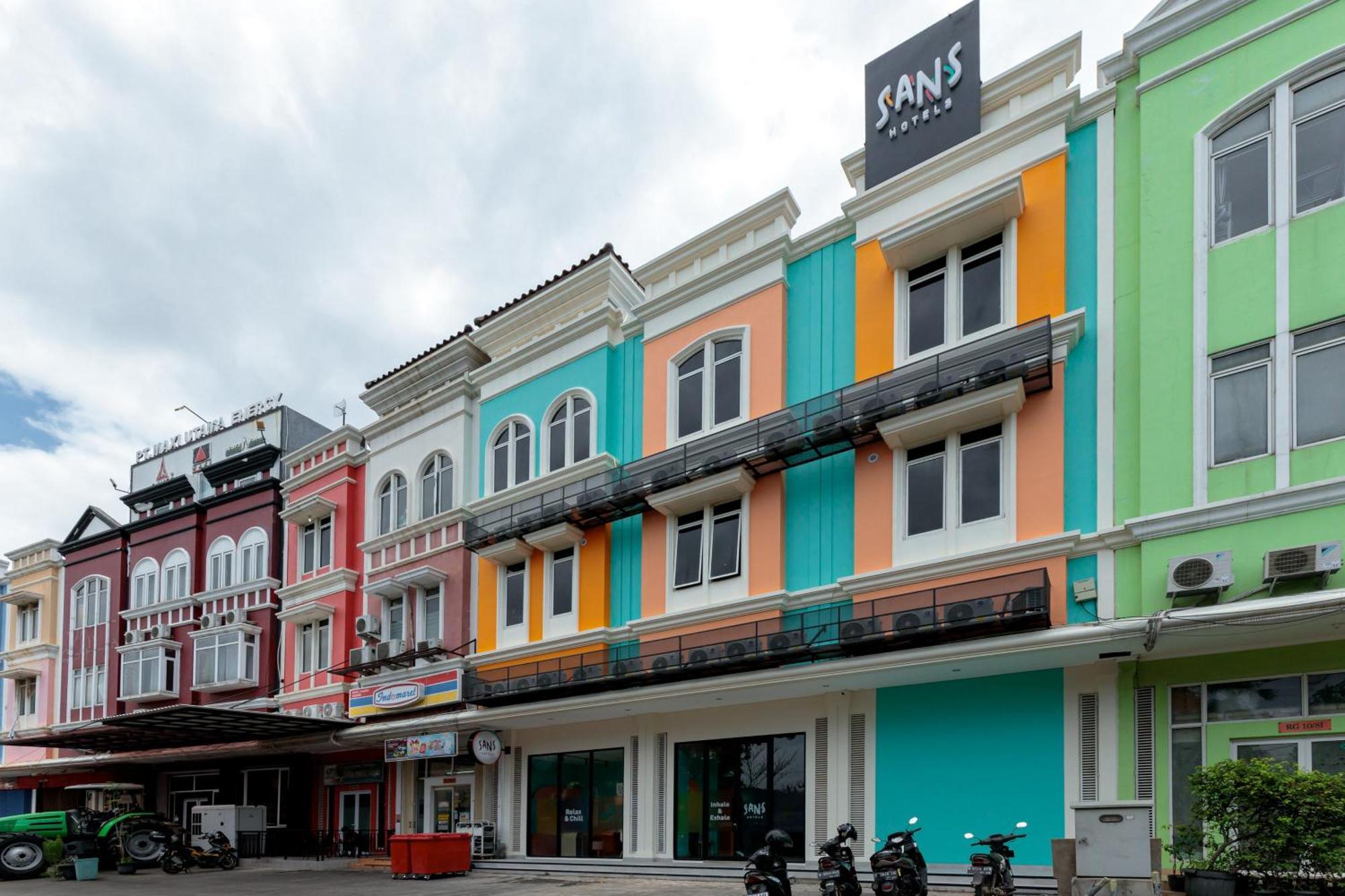 Sans Hotel Kelapa Gading Dżakarta Zewnętrze zdjęcie