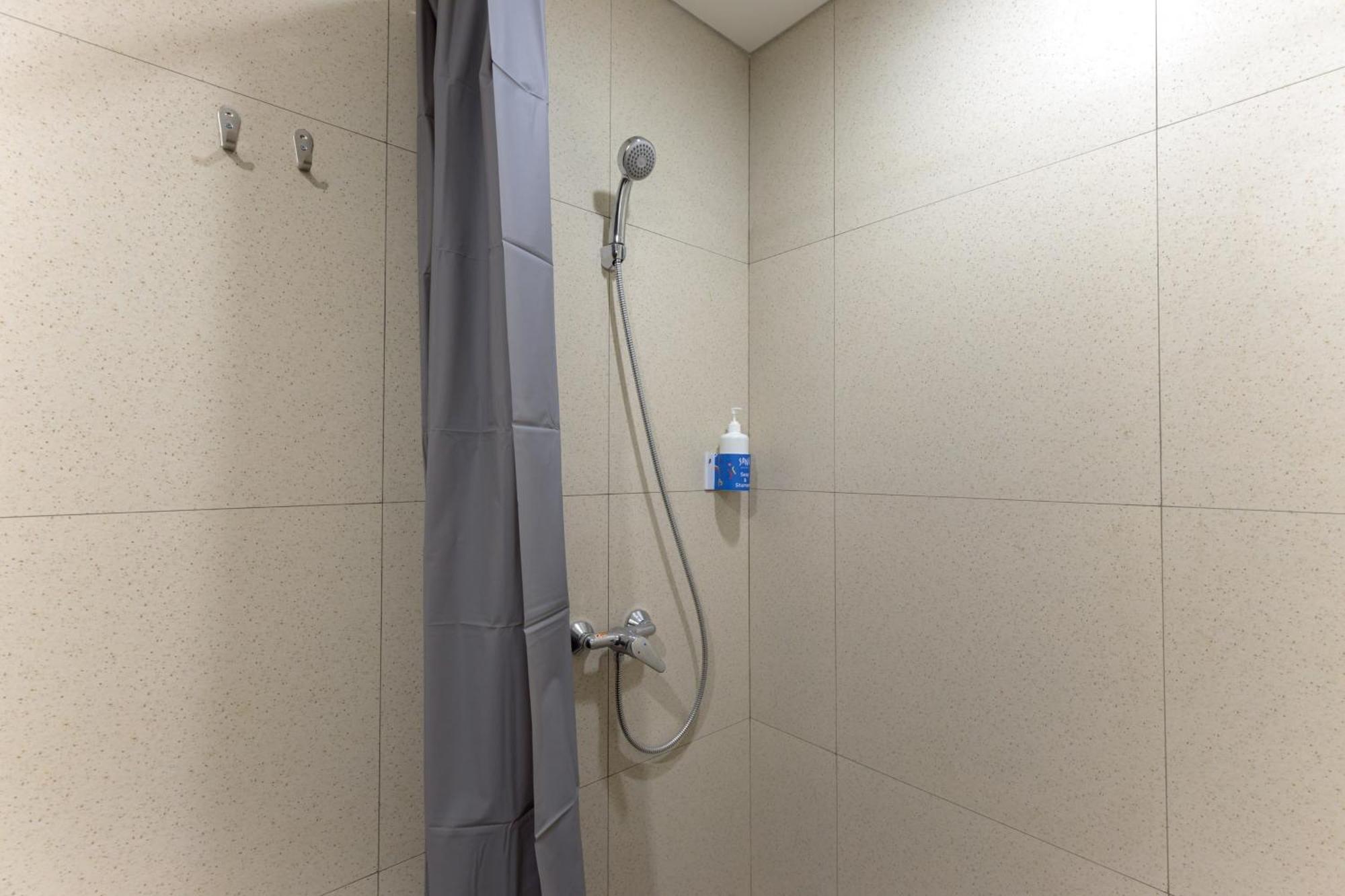Sans Hotel Kelapa Gading Dżakarta Zewnętrze zdjęcie